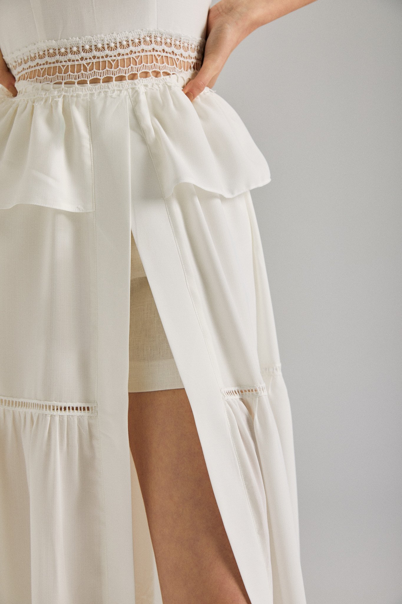 Rina, Yazlık, Uzun Elbise, Keten Elbise, Askılı Elbise, Maksi boy, Yırtmaçlı, Keten Kumaş, Dantel