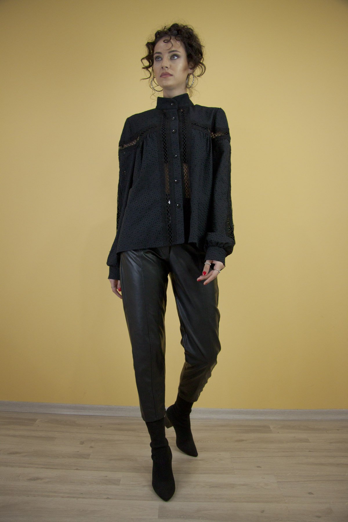 Siyah Kedime File Detaylı Gömlek