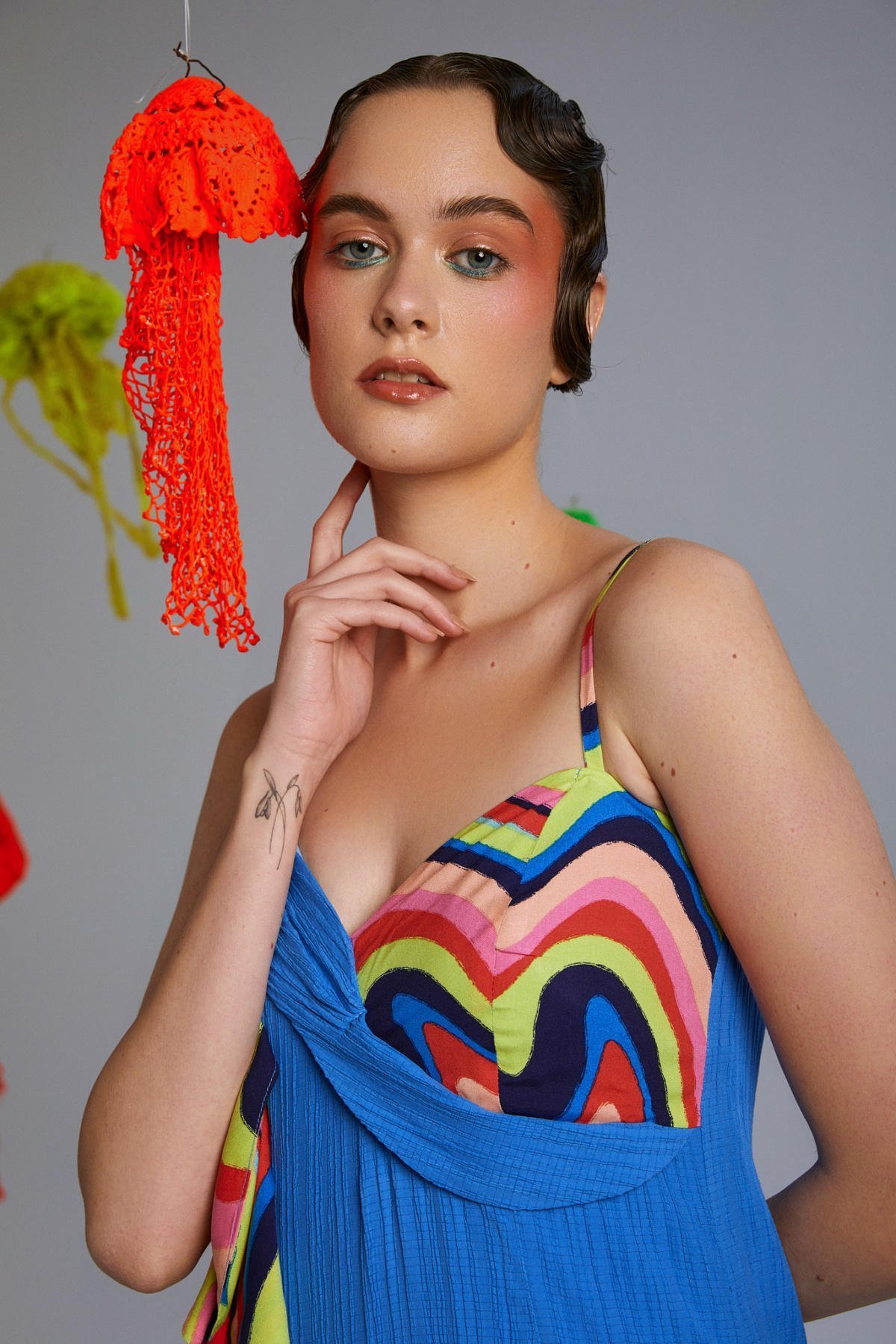 Lettuce, Yazlık, Uzun, Askılı, Fırfırlı, Büzgülü, Bürümcük Kumaş, Maksi Boy, Astarlı Elbise