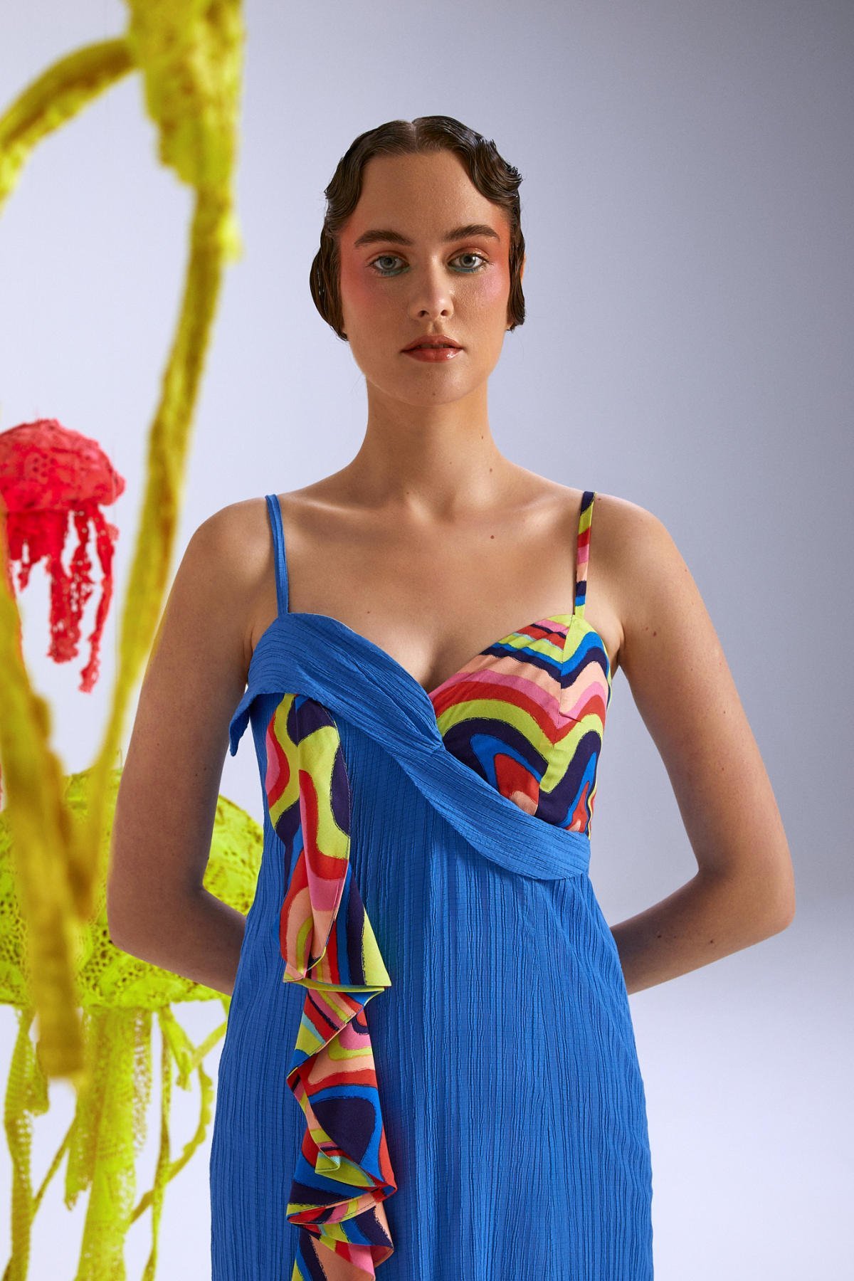 Lettuce, Yazlık, Uzun, Askılı, Fırfırlı, Büzgülü, Bürümcük Kumaş, Maksi Boy, Astarlı Elbise