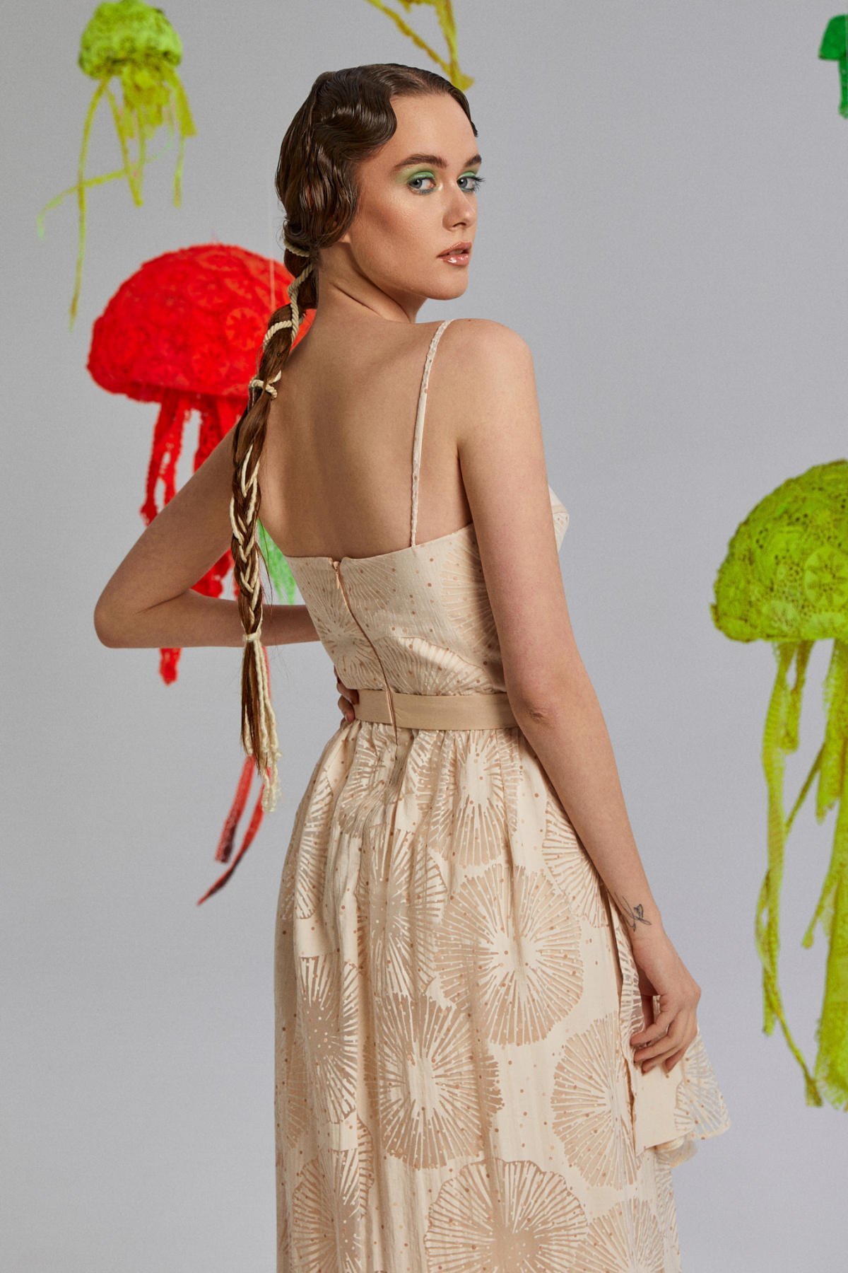 Common Mushroom, Maksiboy, Kolsuz, Fırfırlı, Öpücük Yaka, Spagetti Askılı, Yazlık Elbise