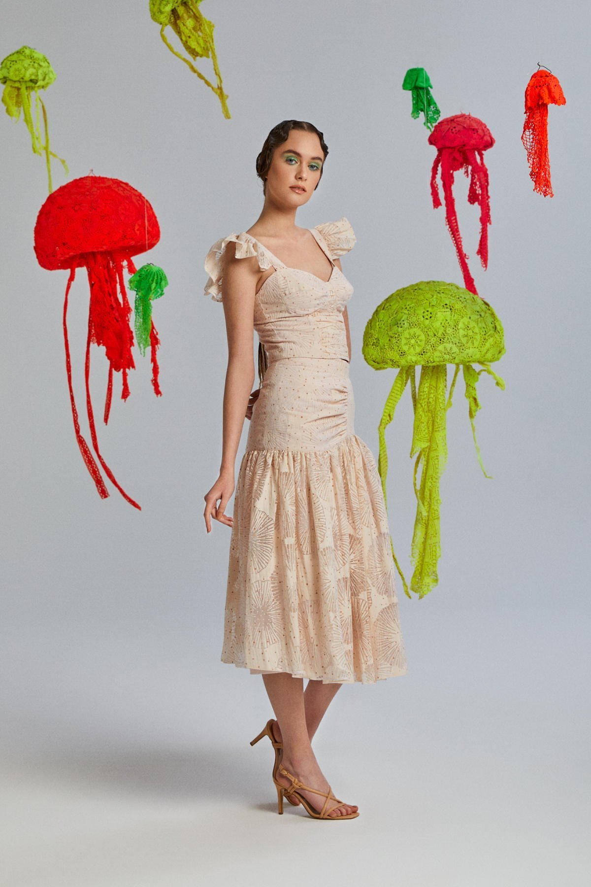 Mushroom, Fırfırlı, Öpücük Yaka, Kolsuz, Kalın Askılı, Büzgülü, Etek Blüz Takım