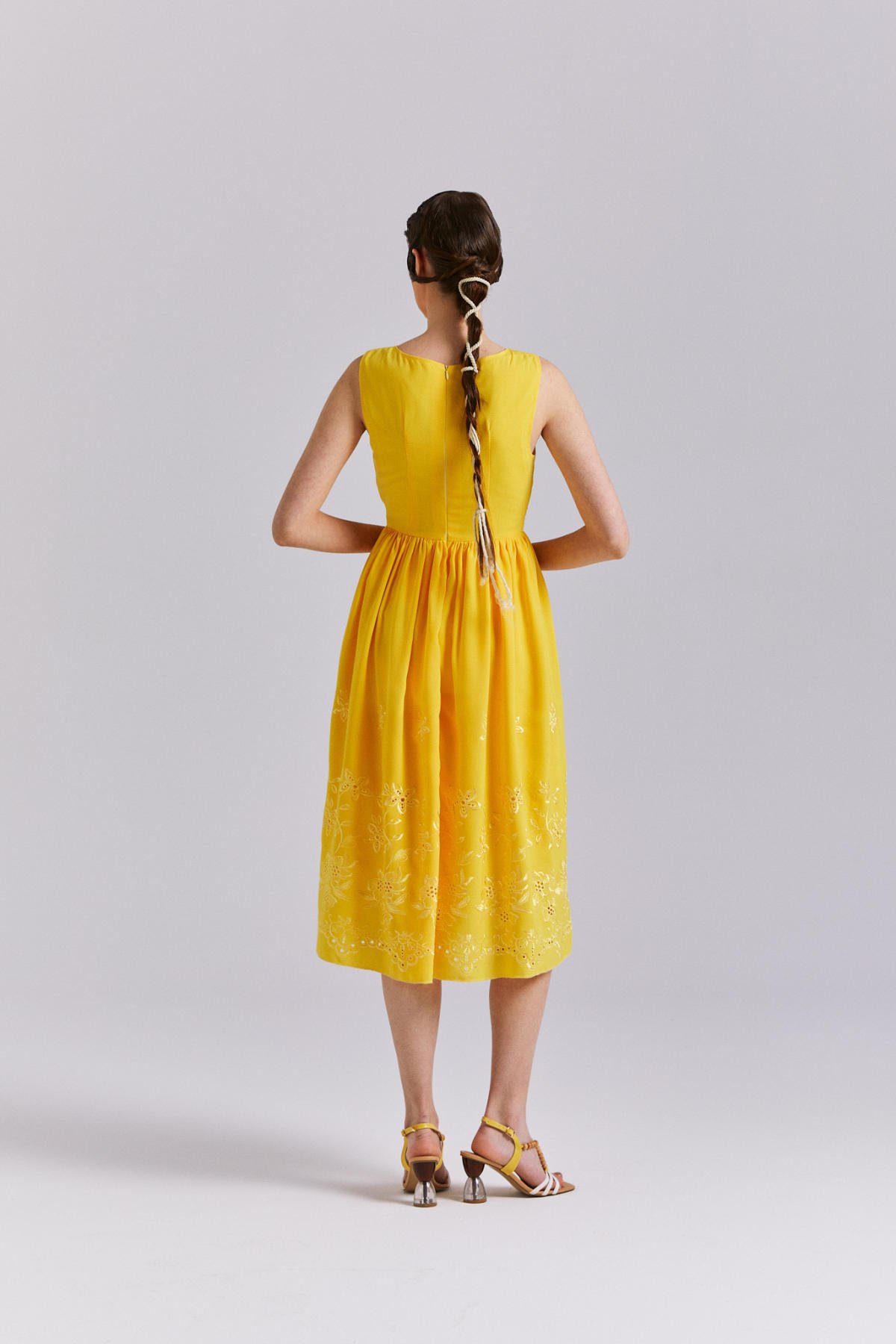 Nalan, Yazlık Elbise, Midiboy Elbise, Keten Elbise, Kolsuz Elbise, Yuvarlak Yaka Elbise, Sarı Elbise