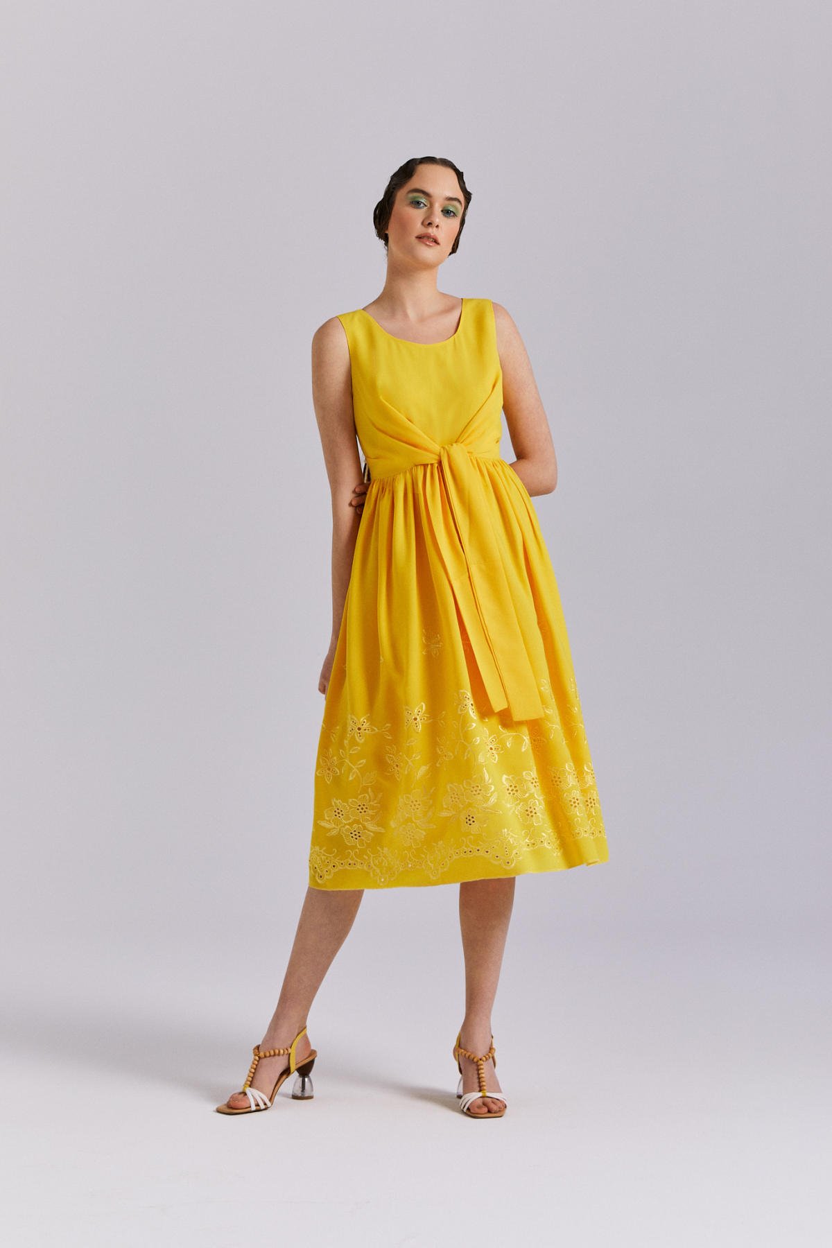 Nalan, Yazlık Elbise, Midiboy Elbise, Keten Elbise, Kolsuz Elbise, Yuvarlak Yaka Elbise, Sarı Elbise