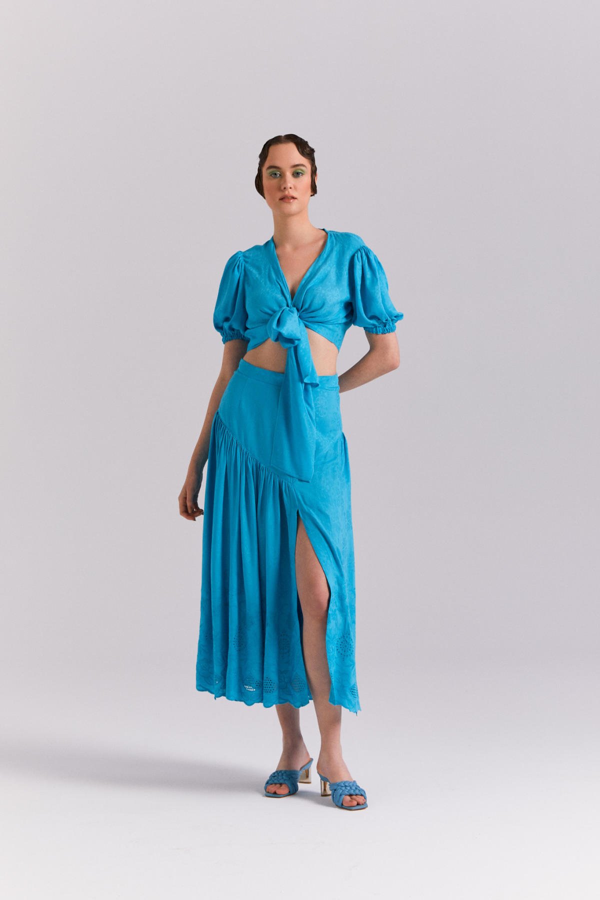 Pakohontas, Crop Etek Takım, Balon Kol, Bağlama Detaylı Bluz, Yırtmaçlı Etek, Viskon Etek